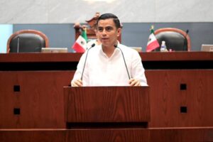 Diputado pide a dirigencia de Morena convocar plenaria; acusan falta de agenda legislativa en el Congreso