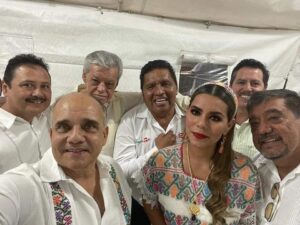 Enfrenta su gobierno, resistencia del viejo régimen, dice Evelyn Salgado.