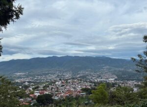 ¡Atención! Prevén lluvias fuertes y oleaje elevado en Guerrero