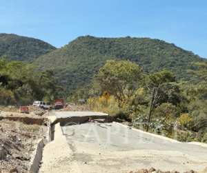 Advierten en el Congreso el grave deterioro de las carreteras en Guerrero